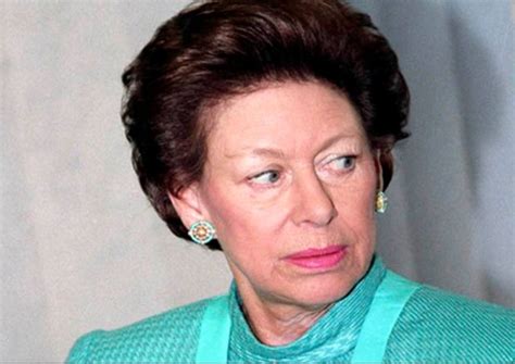 Anche lei festeggia su ig e ti svela 6 curiosità sulla sua infanzia. Un nuovo libro svela tutto sulla principessa Margaret ...
