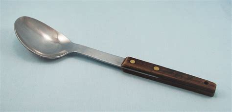 Vernco Serving Spoon Wooden Handle Slanted Serrated Edge