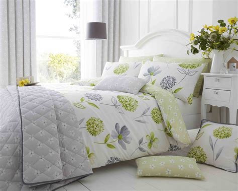 The finest bed linen, throws and baby clothing. New Duvet Cover Set with Pillow Case Bedding Quilt Flower ...