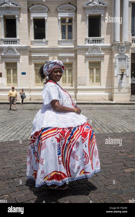 Woman Dressed As Baiana Salvador Bahia Brazil Stock Photo Alamy