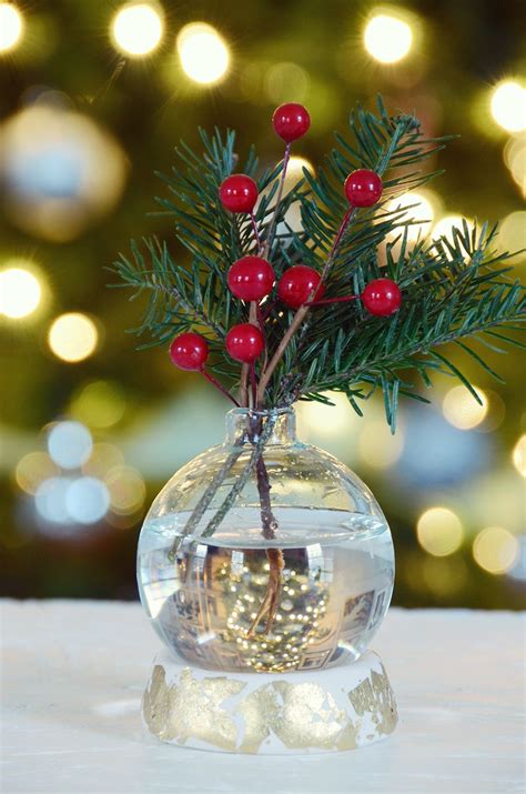 Diy Clear Christmas Table Centerpiece Vase Clear Christmas Ornaments Christmas Vases