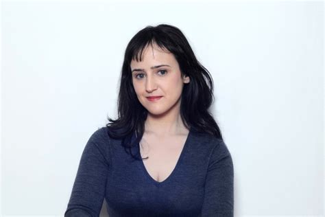 Mara Wilson Matilda Star Mara Wilson Opens Up About Her Sexuality On Twitter Following The