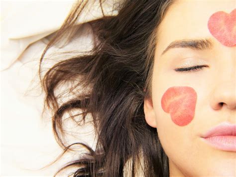 ¿cómo Quitar Lo Rojo De La Cara Causas Y Tratamiento Para La Piel