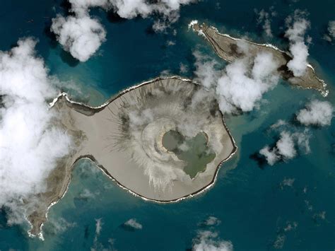 Pictures Emerge Of Amazing Pacific Island Formed By Underwater Volcano