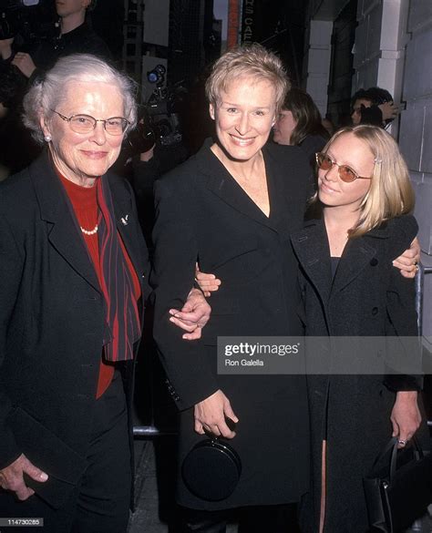 Actress Glenn Close Mother Bettine Moore And Daughter Annie Starke