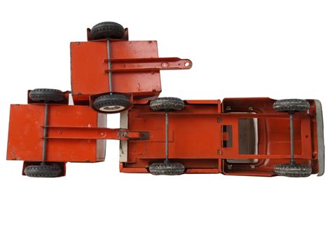 Lot 545 | VINTAGE NY LINT UHAUL FORD TRAILER TRUCK TIN TOY