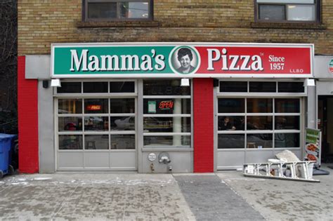 Mammas Pizza Richmond And Spadina Blogto Toronto