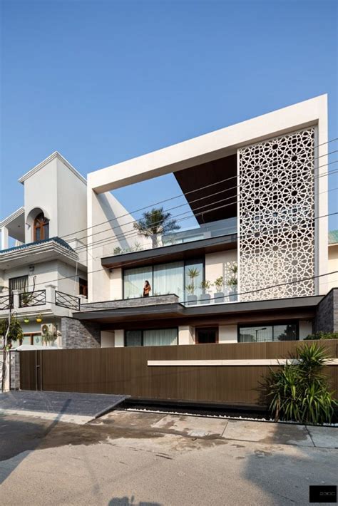 House Facade With Indian Jaali That Gives A Distinctive Identity 23dc
