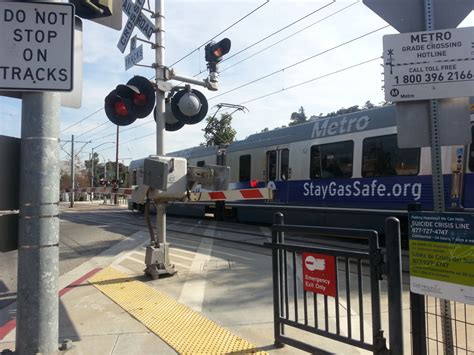 Metro Gold Line Resumes Service Between Chinatown And