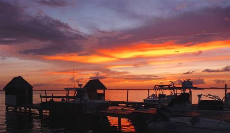 Cancun Sunset Photograph By Vm Vassolo Fine Art America