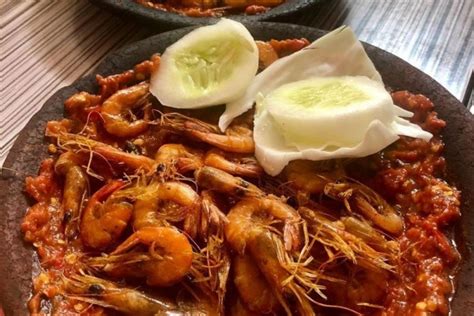 Berlangganan resep di antero (klik) untuk mendapatkan tips & resep resep masakan praktis dan cepat, resep masakan sederhana dan murah, menu masakan sehari hari untuk keluarga, resep masakan jawa sehari hari. 10 Resep Makanan Sehari-hari yang Sederhana, Gak Bosen!