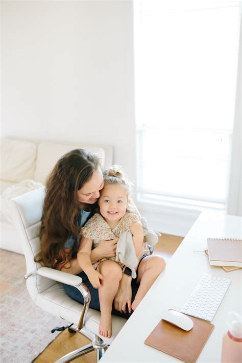 How I Balance Work And Being A Mom Flourish