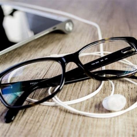 6 benefits of using blue light blocking glasses savings 4 savvy mums