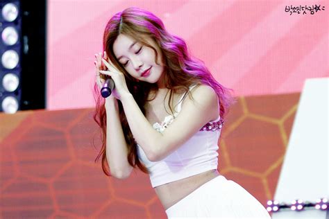 Girls Days Sojin Steals Hearts With Her Adorable Performance Pic Daily Korean Showbiz News