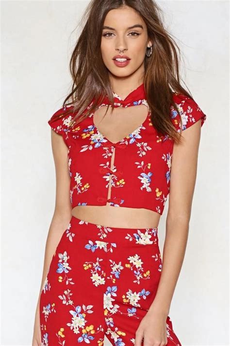 Push Yourself Floral Crop Top Floral Crop Tops Spring Fashion