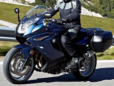 It is a touring motorcycle and is for sale at $7498. BMW F 800 GT 2018 - Fiche moto - MOTOPLANETE