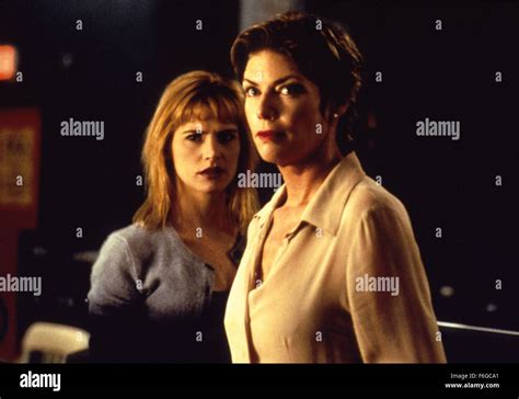 26 August 1998 Los Angeles Kalifornien Usa Schauspielerinnen Kristy Swanson Als Julie Und