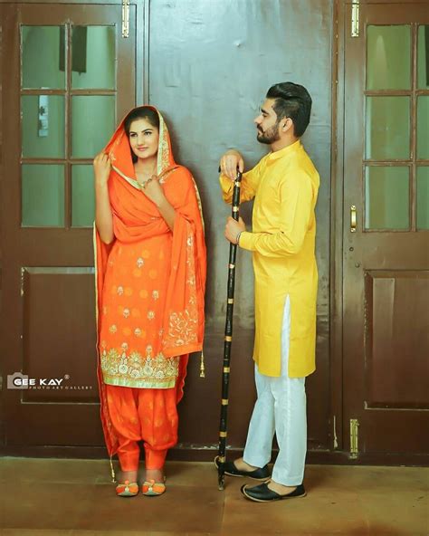 Nav Jivan Punjabi Wedding Couple Cute Couple Poses Punjabi Couple