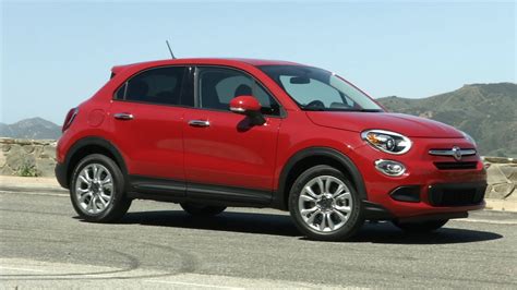 Fiats 500x Compact Suv Combines Practicality With Its Trademark
