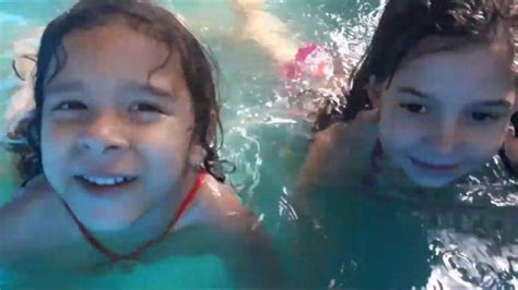 DiversÃo Na Piscina Com Minha Prima Isabela Youtube