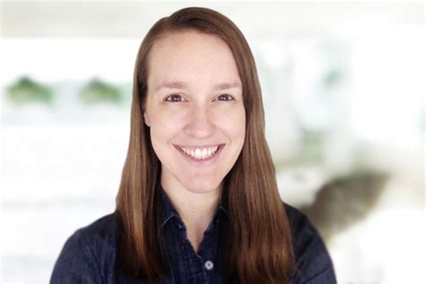 With headshot, it's never been easier to turn your selfies into pixel perfect headshots using your iphone or ipad! How to Take Headshots with Your iPhone (and no other ...