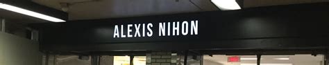 Le centre d'achats du mois : Plaza Alexis Nihon - URBANIA