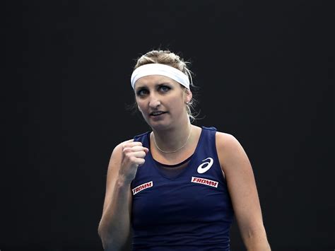 Your complete guide to timea bacsinszky; Timea Bacsinszky gewinnt Krimi nach abgewehrten ...