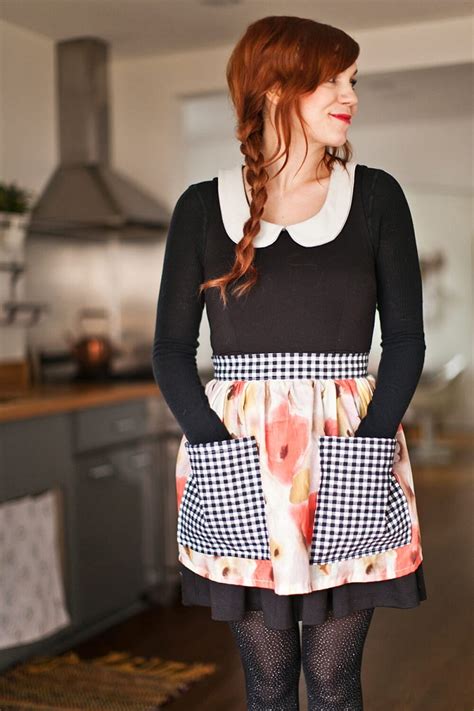 Tutorial Easy Gathered Half Apron Sewing