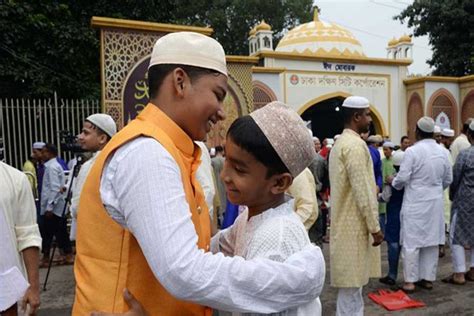 Bangladesh Celebrates Eid Ul Fitr With Call For Sharing Joy The