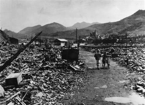 Nagasaki 71 Lat Po Zrzuceniu Bomby Atomowej Zdjęcia Archiwalne