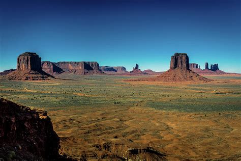 Monument Valley From Artist Point Photograph By Mike Penney