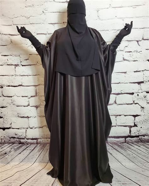 Pin By Amatullah Salafiyah On Niqab Burqa Veils Masks Abaya Fashion Fashion Niqab