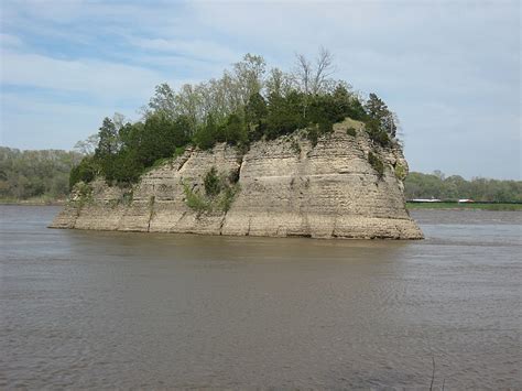 Mississippi River Low Water Levels Expose Natural Walkway To Land