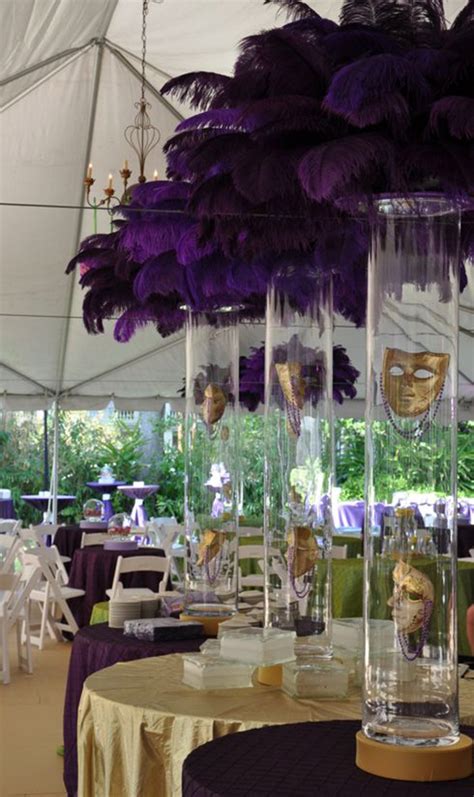 Sending mardi gras centerpieces to someone is another way to celebrate! Inspiration Of The Day- Mardi Gras Centerpieces! - B ...