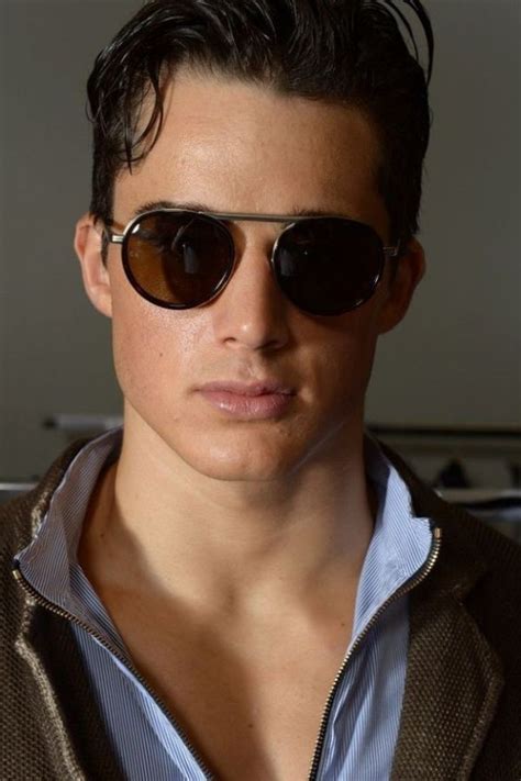 3 Secrets To Become A More Charismatic Man In 2020 Mens Sunglasses