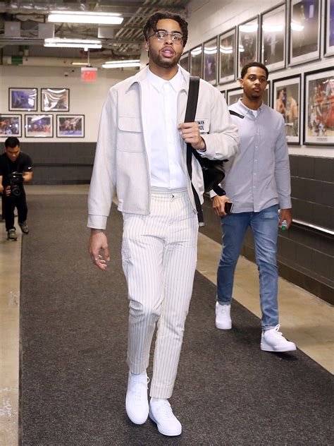 Us D Angelo Russell S Triumph Over Lebron Unveiling His Style And Navigating The Nba Fashion