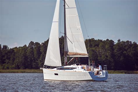 2018 Jeanneau Sun Odyssey 319 Sail Boat For Sale