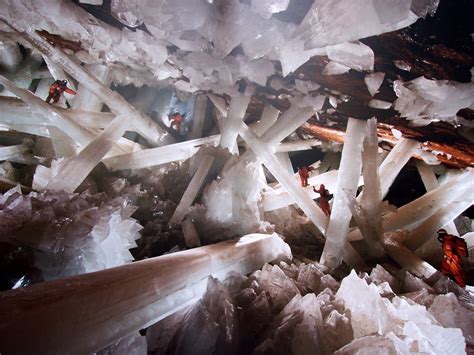 Cave Of Crystals Giant Crystal Cave At Naica Mexico
