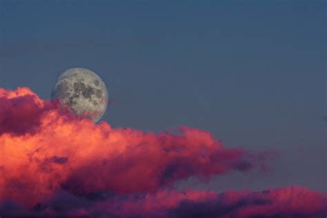 Moonrise In Explore October 19 2021 Nikon D3400 Iso10 Flickr