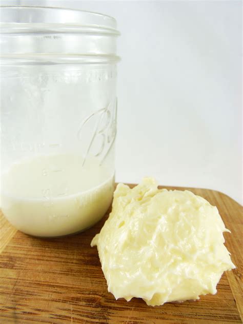 Heres How To Make Your Own Butter And Buttermilk At Home From A Carton