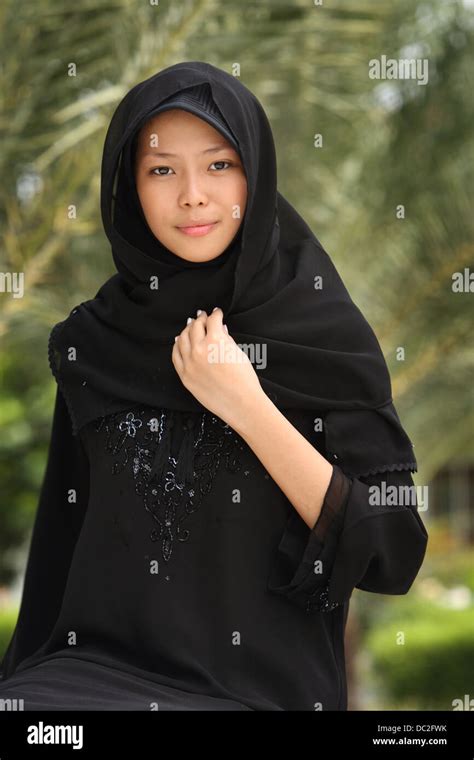 Young Muslim Girl Stock Photo Alamy
