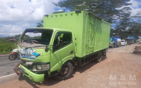 Tabrakan Maut Di Jalan Trans Kalimantan Satu Orang Tewas Mahesa