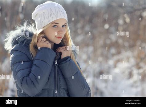 Cute Blonde Teen Hi Res Stock Photography And Images Alamy