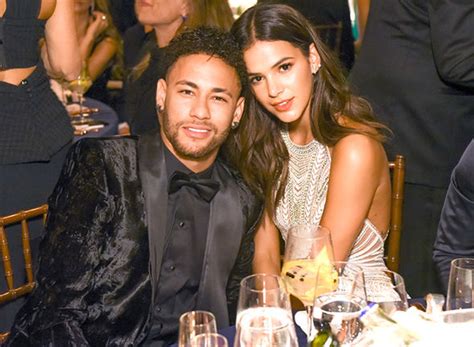 World Cup 2018 Neymars Girlfriend Bruna Marquezine Urges Him ‘be Strong As She Jets In