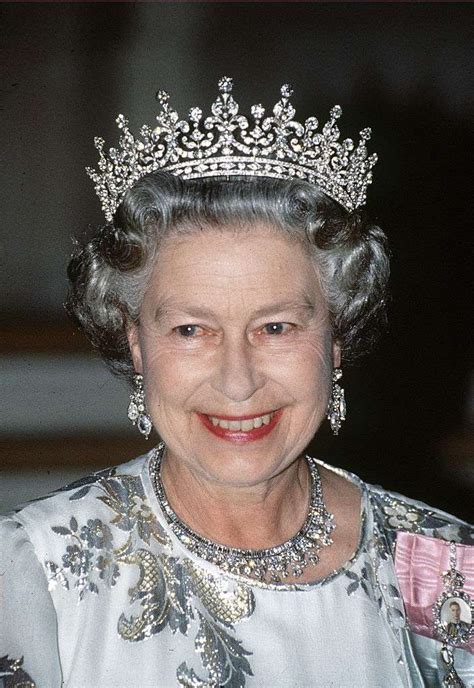 Queen Elizabeth Ii The Girls Of Great Britain And Ireland Tiara Style