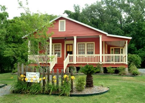Everglades swamp cottage & bungalow rentals. 9 Amazing Cabins for a Great Getaway Weekend in Louisiana