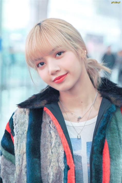 With tenor, maker of gif keyboard, add popular lisa blackpink animated gifs to your conversations. BLACKPINK's Lisa Corrected Herself As A Mentor...And ...