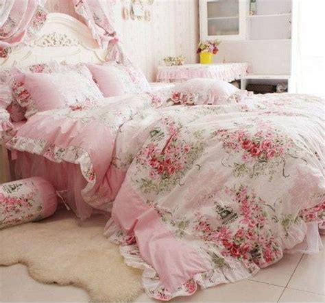 31 Beautiful And Romantic Floral Bedding Sets Digsdigs