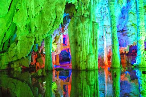 Пещера Тростниковой флейты невероятно красивое подземелье вызывающее