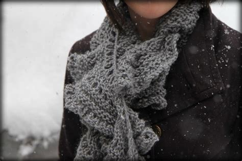 Easy Knitted Ruffled Scarf With Sashay Yarn Momadvice